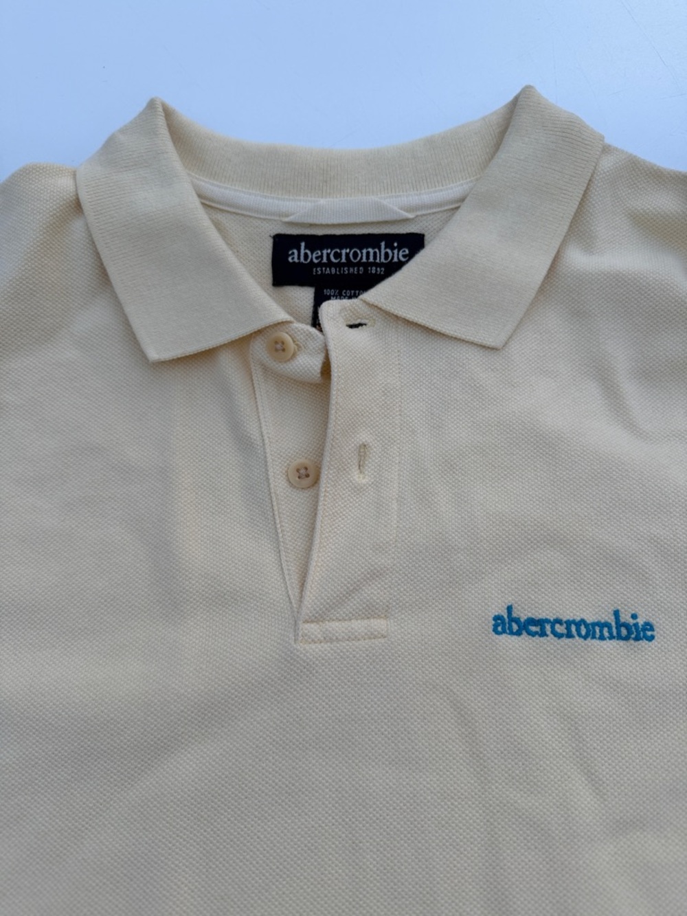 Abercrombie & Fitch Y2K Pale Yellow Polo with Navy Label Women’s XL